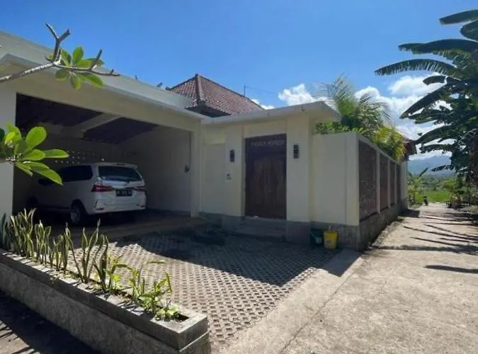 Apart Otel Sandz House Jembrana